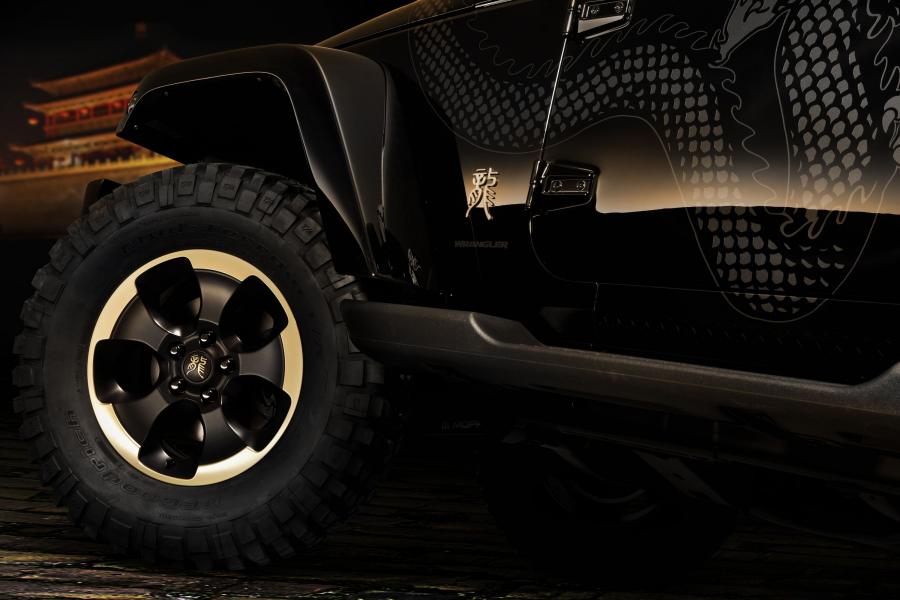  Jeep Wrangler Dragon Design Concept 2012 года  (фото 21 из 29)